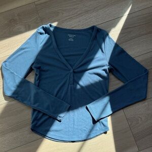 American Eagle Outfitters Deep Blue Long Sleeve Tee